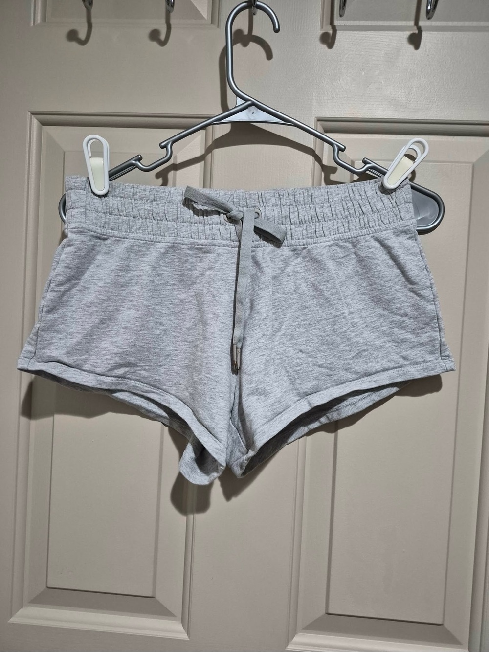 Victoria Aport Casual Drawstring Athletic Mini Shorts in Light Gray